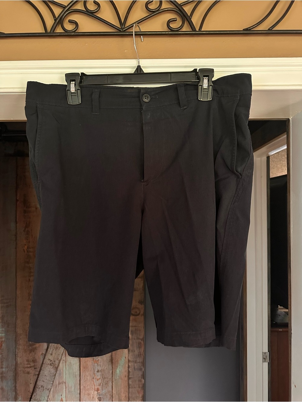 Old Navy Black Flat-Front Men's Shorts